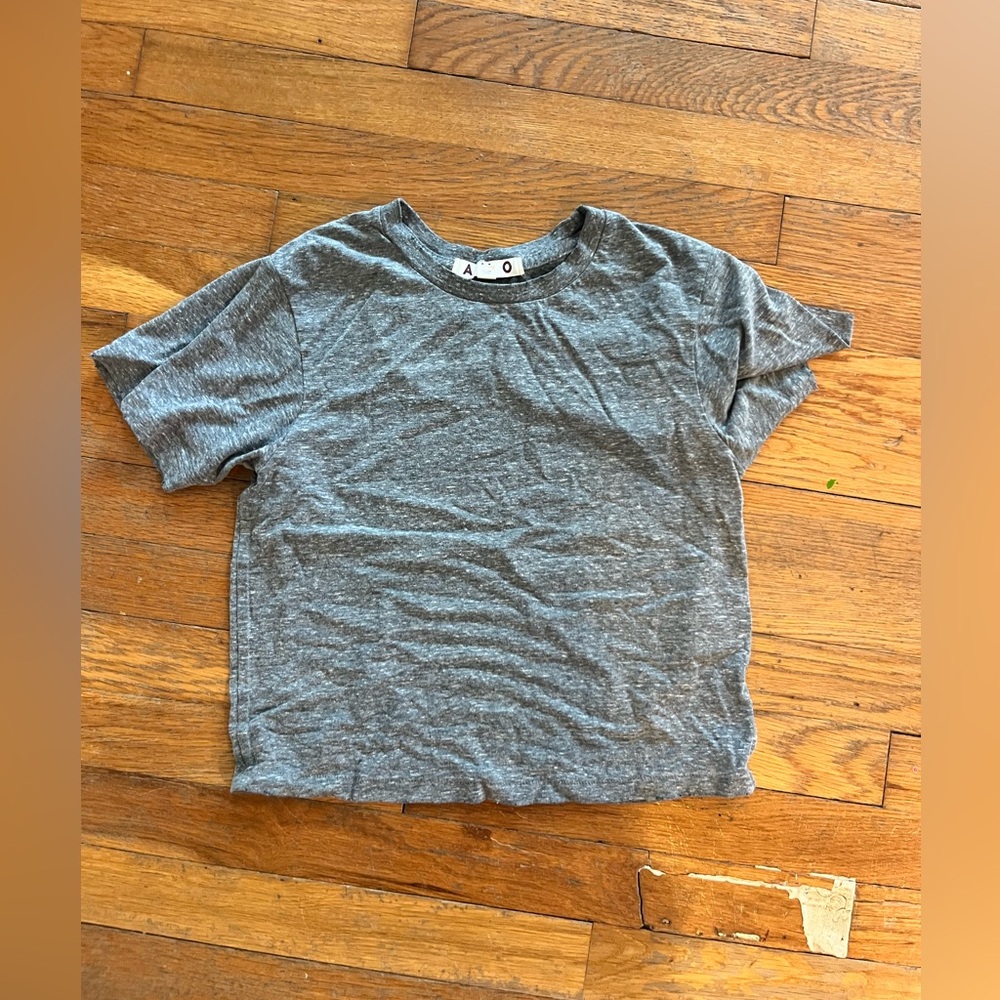 Gray “AMO” t-shirt